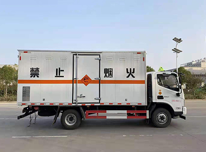 东河爆破器材运输车